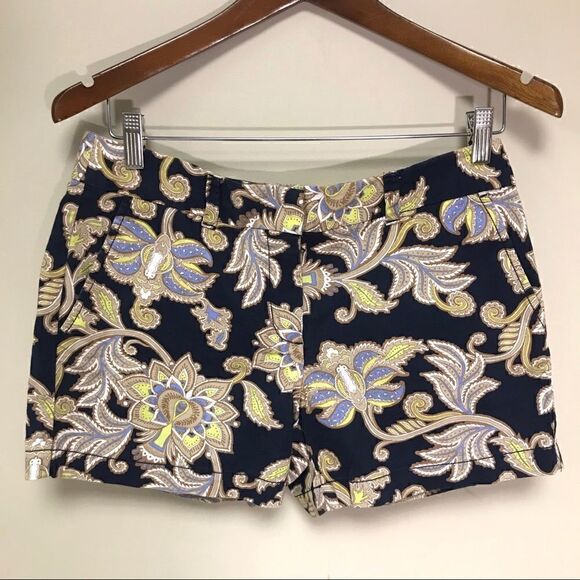- Loft navy shorts with large flower print. Size 2 - Picture 1 of 7